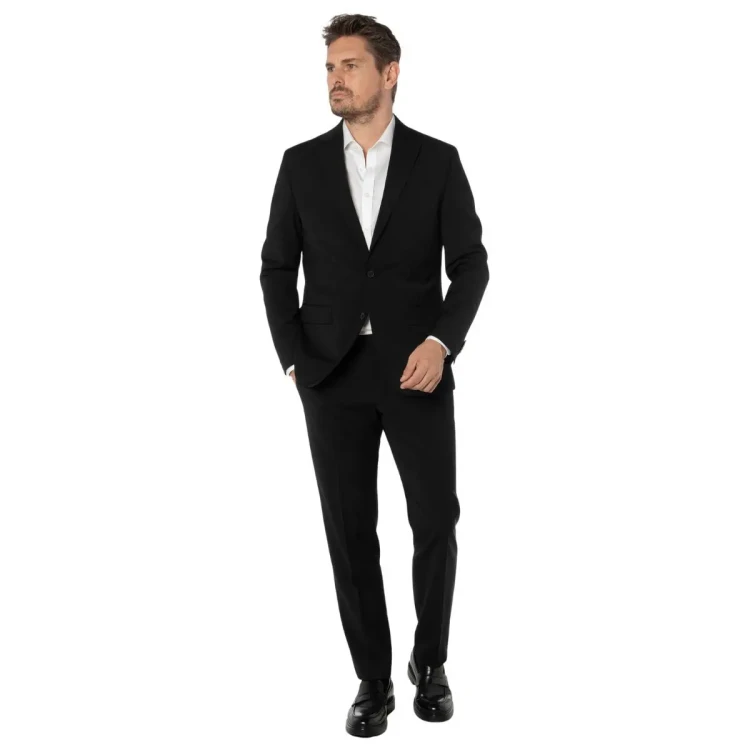 czarny garnitur plus size