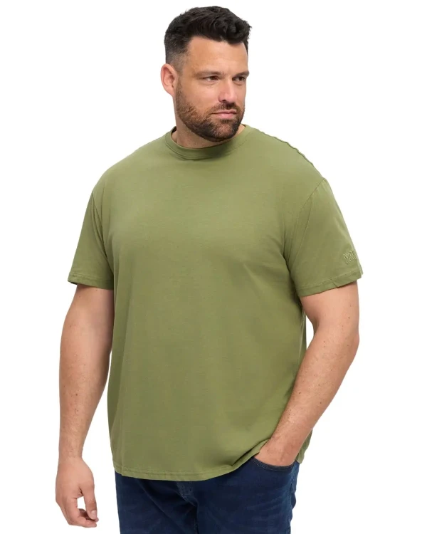 duzy meski t-shirt polecany wygodny